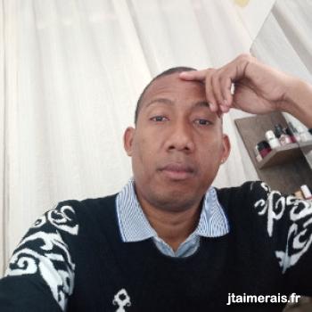 gilles24 - date a French, 100% free gilles24