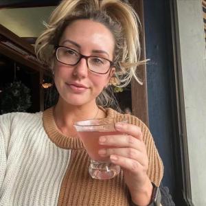 sandreana11 - date a French, 100% free sandreana11