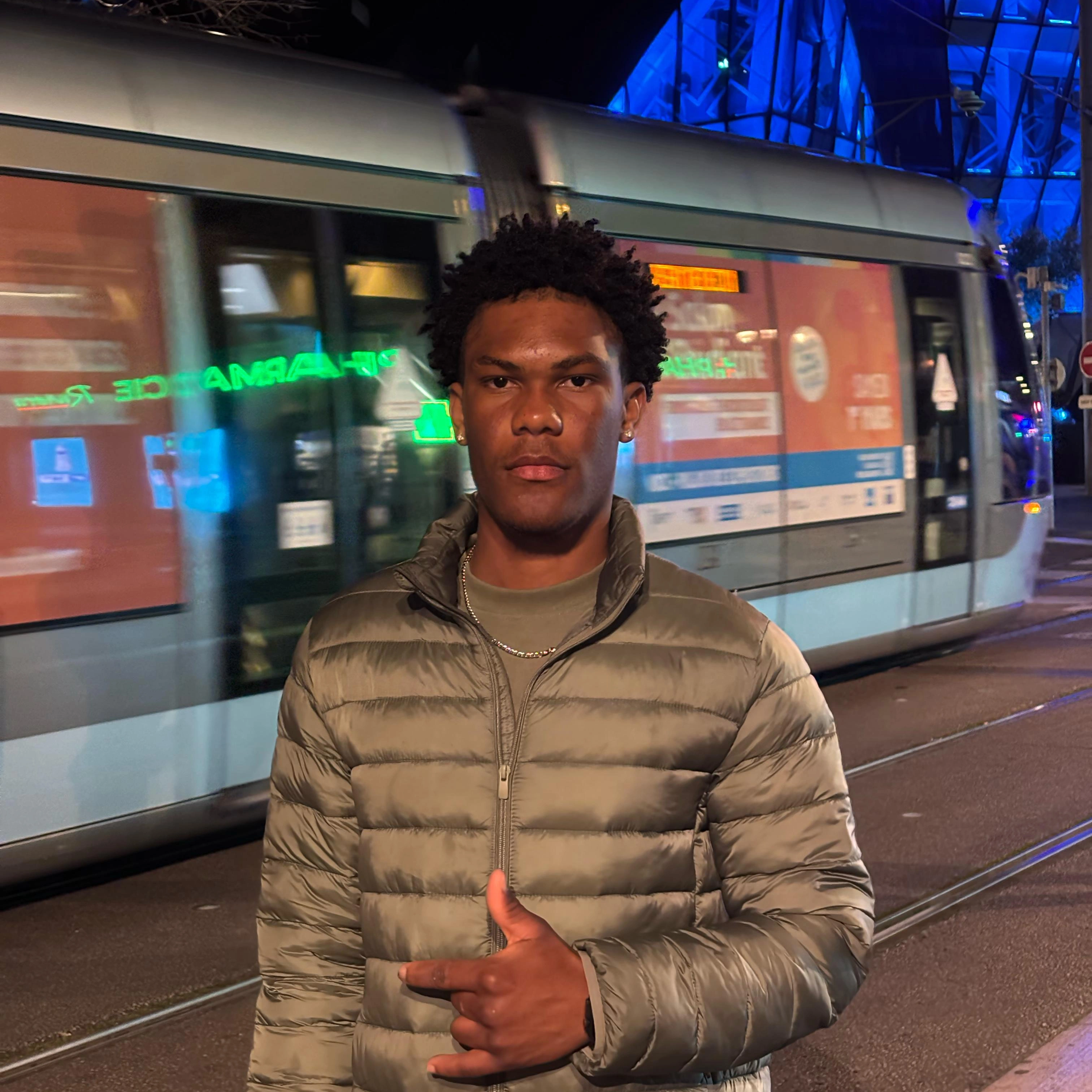 jelsonSanches - date a French, 100% free jelsonSanches