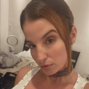 Marieyve98 - date a French, 100% free Marieyve98