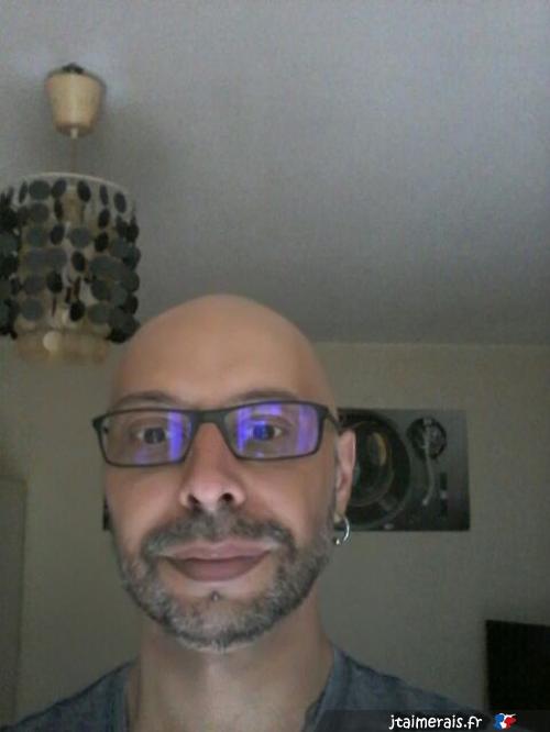 fab44 - date a French, 100% free fab44