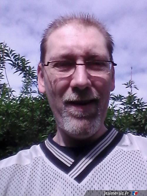 coco1711 - date a French, 100% free coco1711