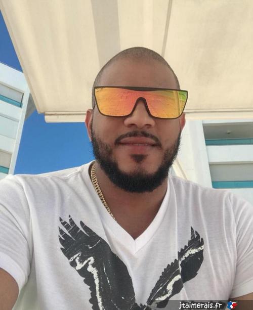 francois91 - date a French, 100% free francois91