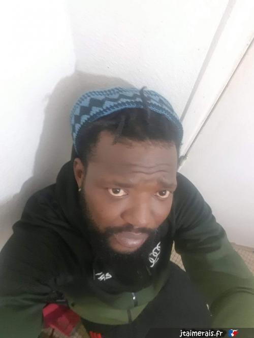 mbanor12 - date a French, 100% free mbanor12