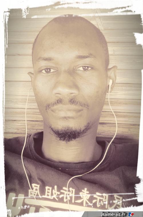 nanan1986 - date a French, 100% free nanan1986