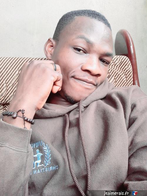 emma2 - date a French, 100% free emma2