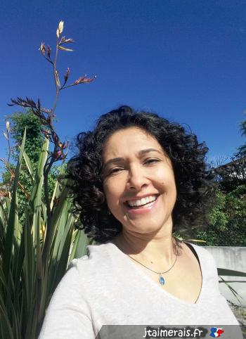 ecris - date a French, 100% free ecris