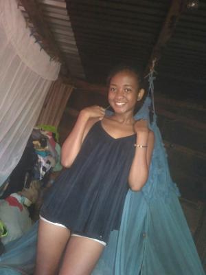 elsaarena1 - date a French, 100% free elsaarena1