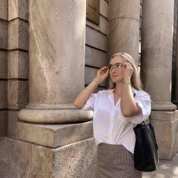 Veronique89 - date a French, 100% free Veronique89